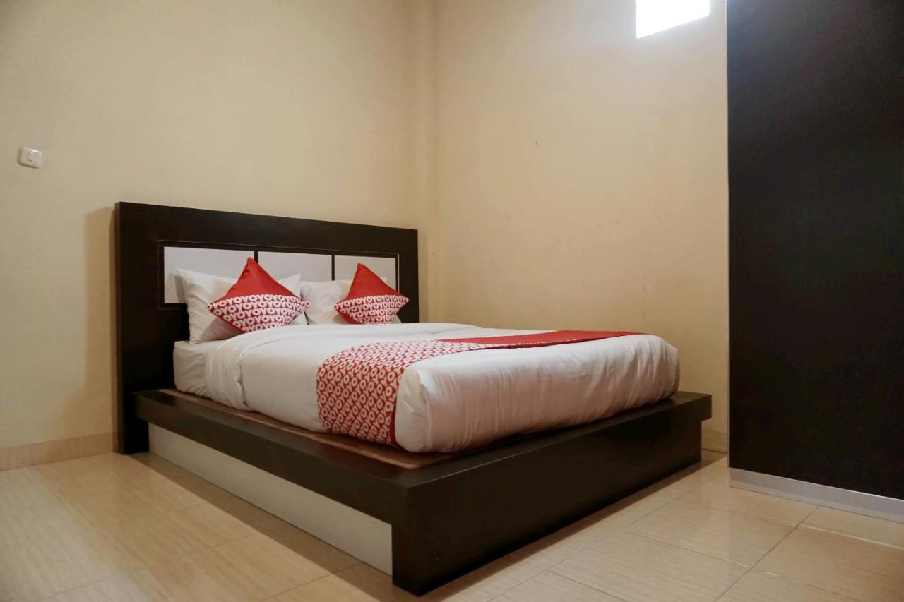 OYO 1394 Rumaisa Homestay Syariah Pekanbaru Bagian luar foto