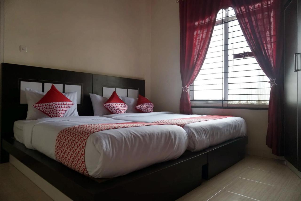 OYO 1394 Rumaisa Homestay Syariah Pekanbaru Bagian luar foto