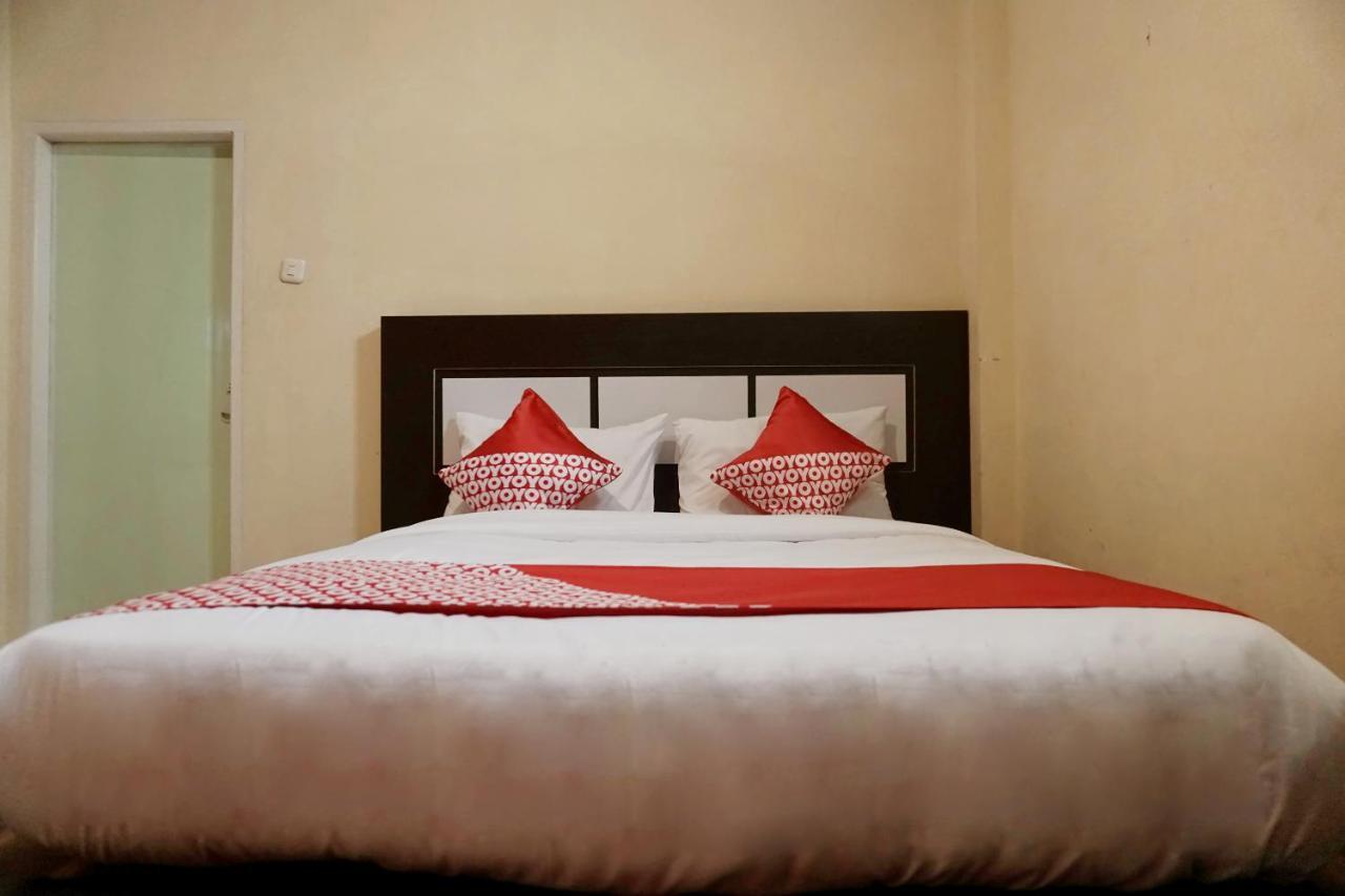OYO 1394 Rumaisa Homestay Syariah Pekanbaru Bagian luar foto